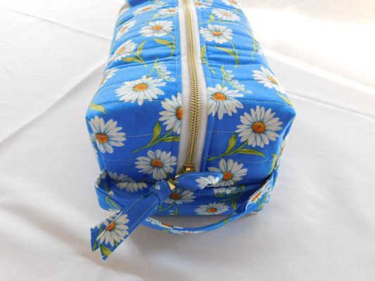 Boxed Daisy Makeup Bag