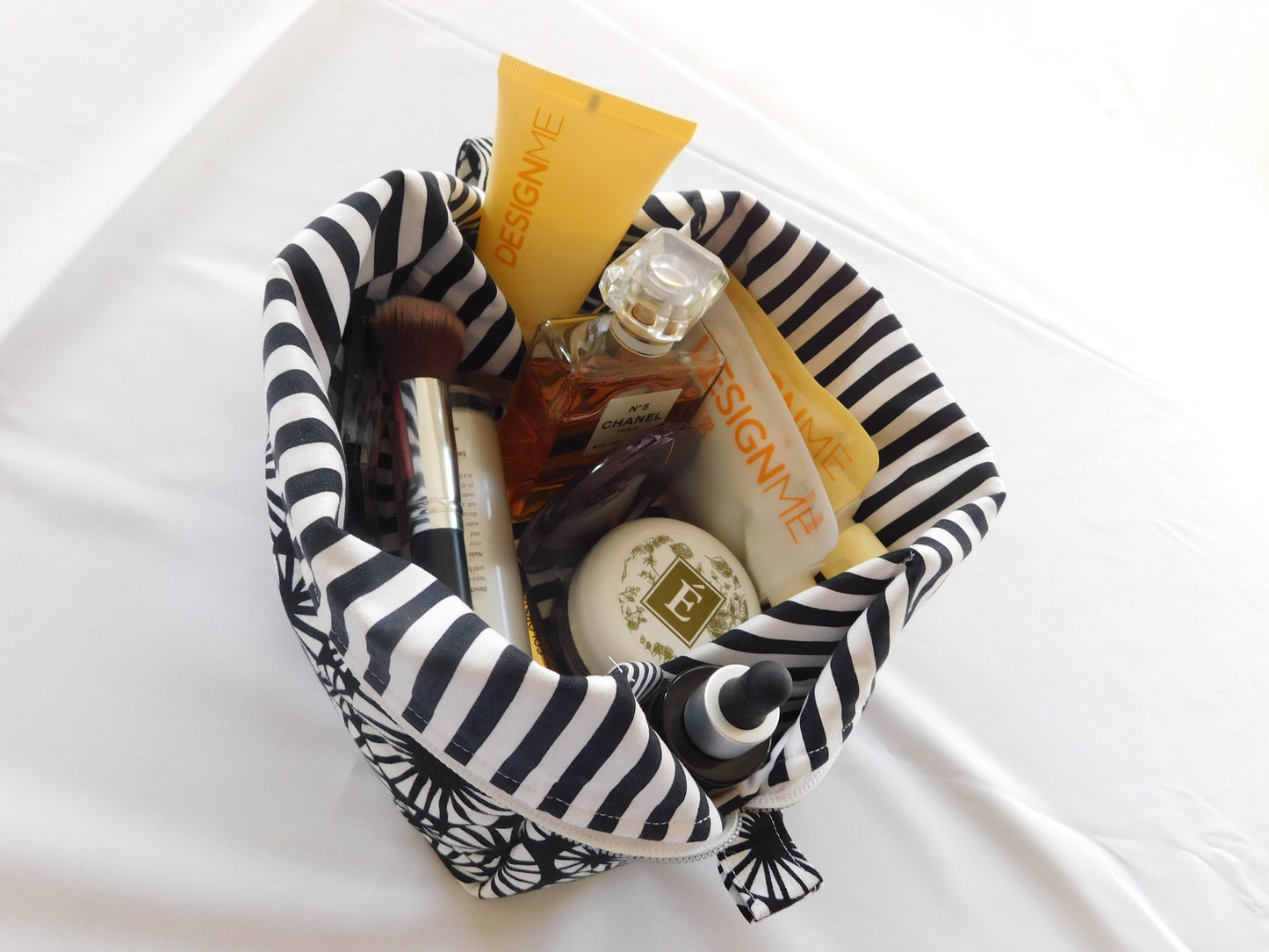 Boxed Black & White Makeup Bag